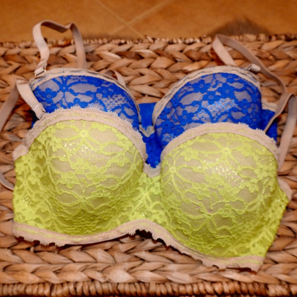 2 FOR 1 aerie bras!